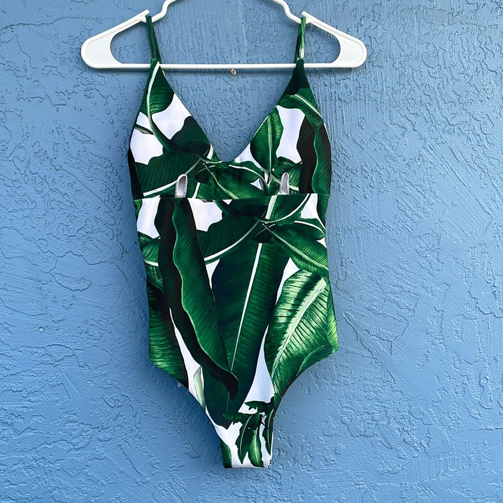 One piece swimsuit